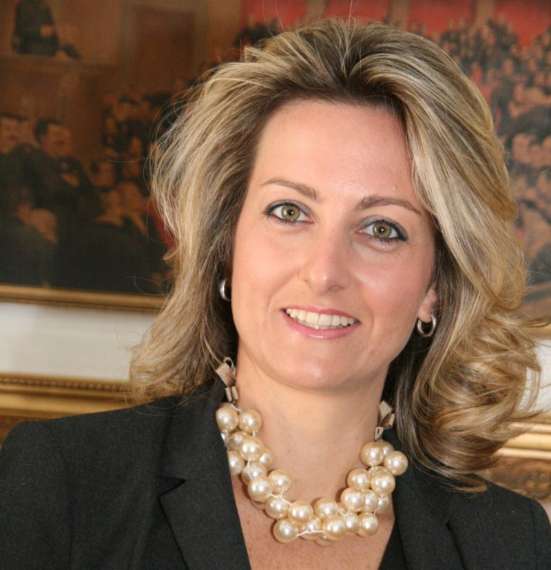 Palestra com Simone Leite marca início da programação